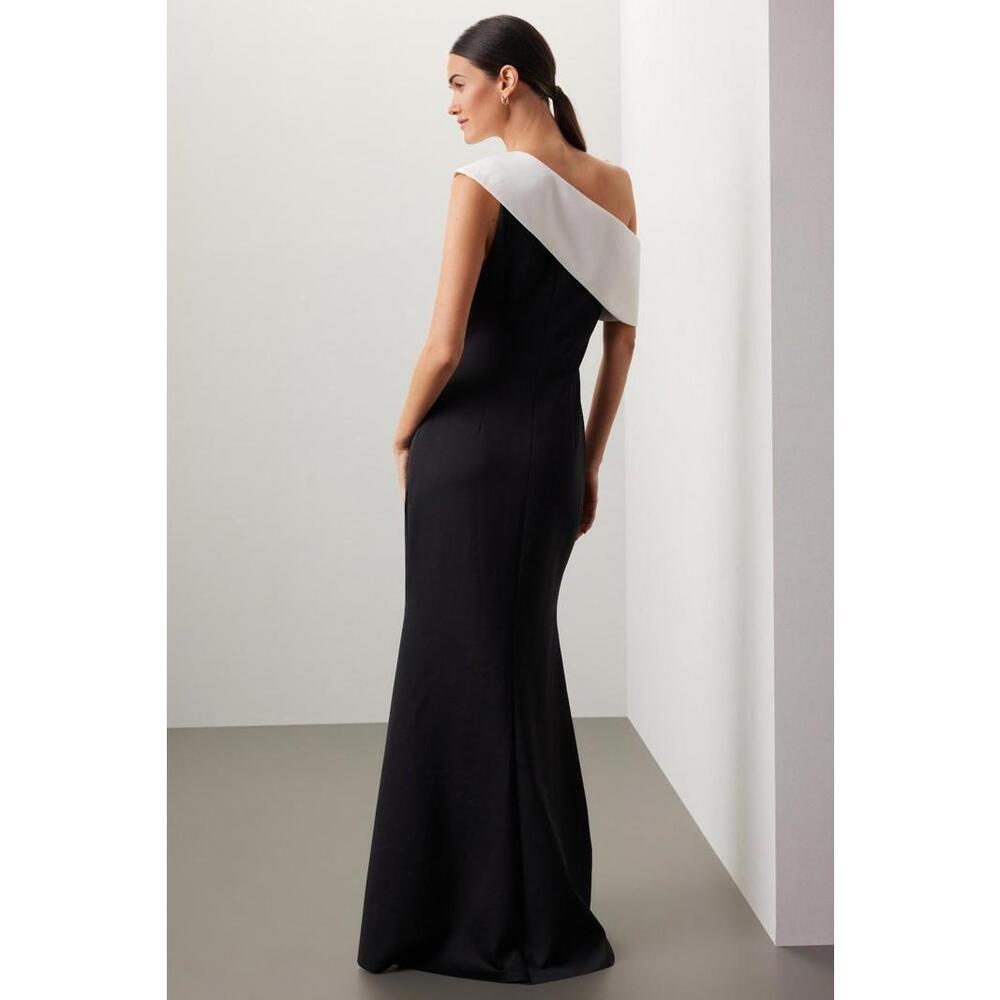 Badgley Mischka Black One Shoulder Gown Size 12 with Loose Stitch and Stain - Picture 2 of 8